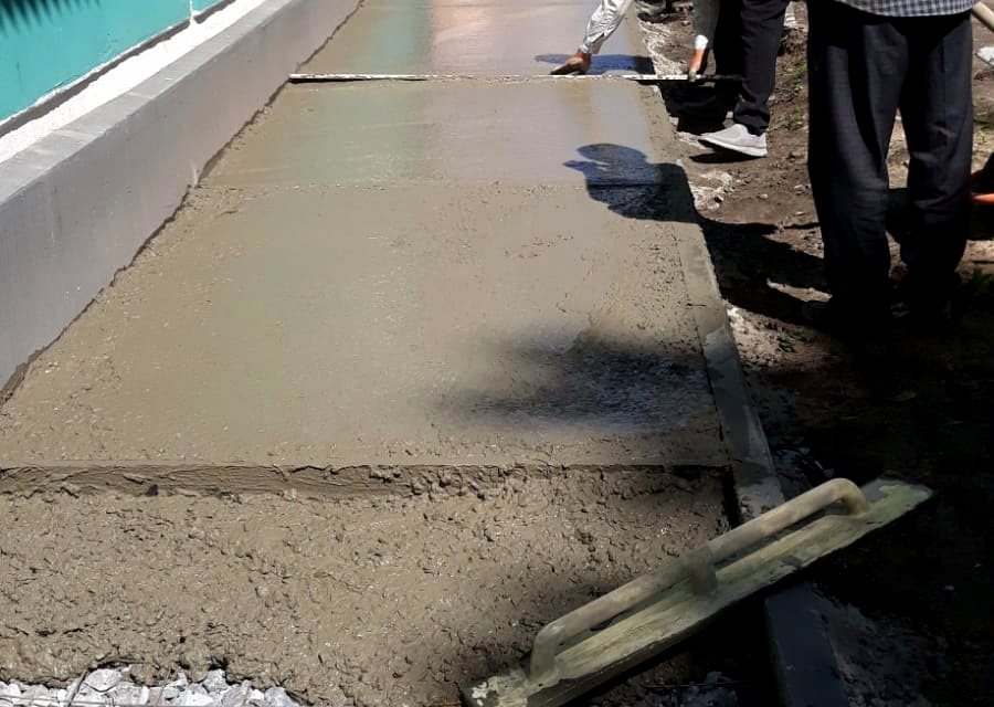 Бетонирование отмостки